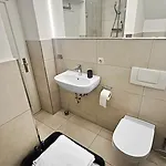 Beckhomes: Luxurioeses Juwel Mitten In Der Altstadt Apartament